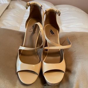 Pre-Owned- Ava & Aiden Wedge Sandals